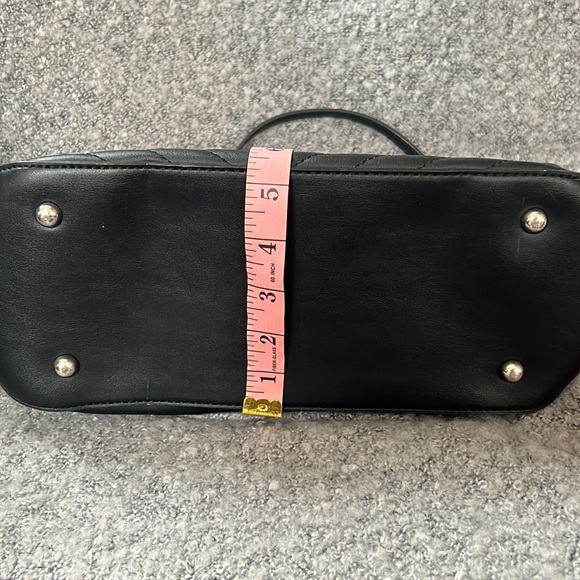 Multi pocket black Nine West handbag - Picture 10 of 10